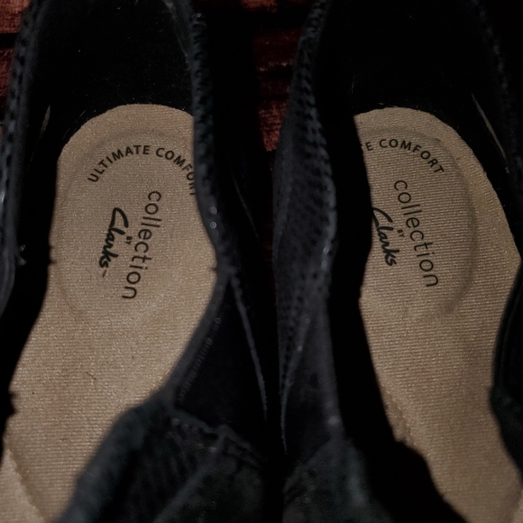 Clarks Booties - Picture 6 of 10